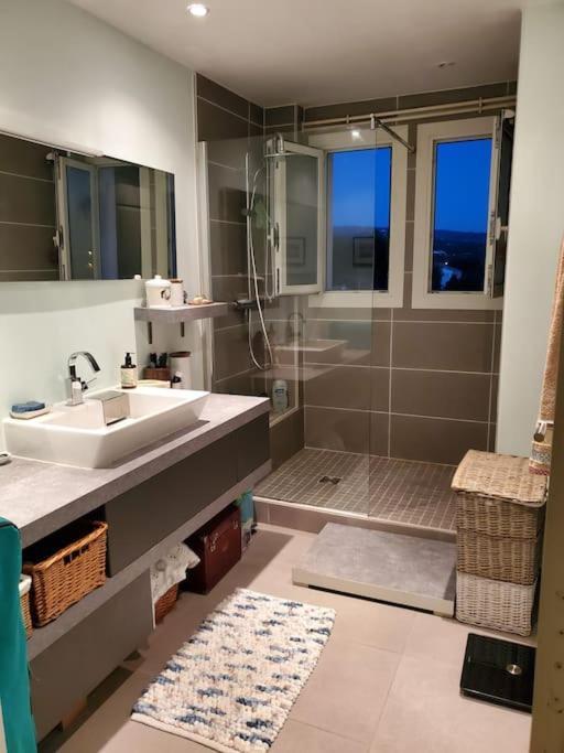 Lou Beach Home 75 M2 A 300 M De La Plage Avec Vue Mer La Ciotat Esterno foto